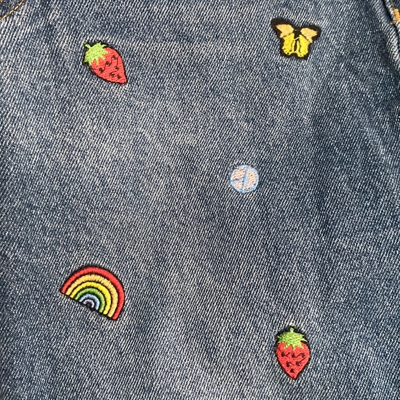 Women’s bp high waisted embroidered mom jean. Size 28. - Picture 14 of 16